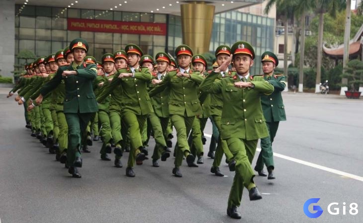 Bạn cũng cần chú ý hơn ở trong lời ăn tiếng nói của mình và hạ bớt cái tôi